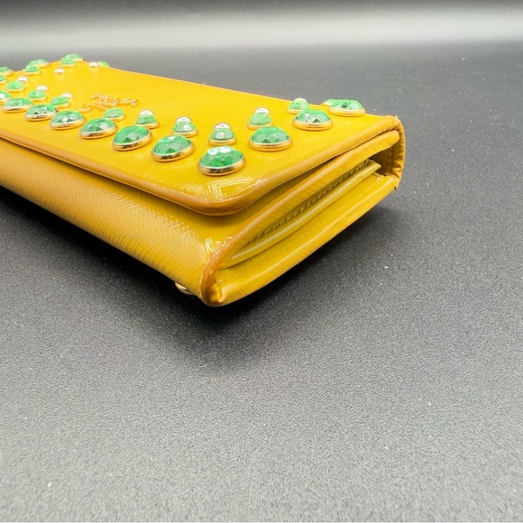 Prada Limited Edition SAFFIANO VERNIC ANANAS Wallet - Picture 11 of 12